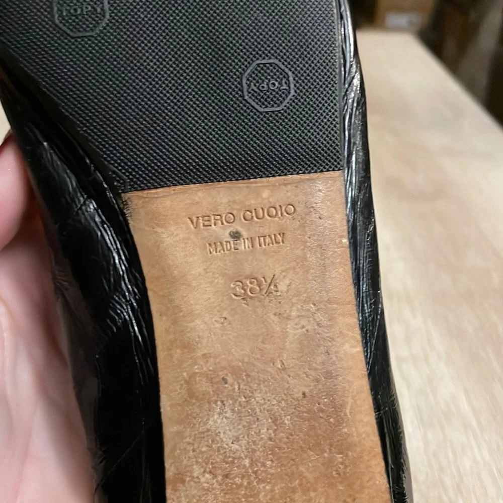 Dolce & Gabbana Black Crinkled Leather Flats - 38.5 - Picture 9 of 10